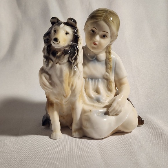 Other - Vtg girl and collie dog Porcelain Figurine Decor Japan 5 Inch Blue